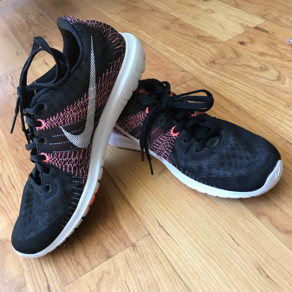 Nike Fury Tennis Shoes - Black/Neon Pink